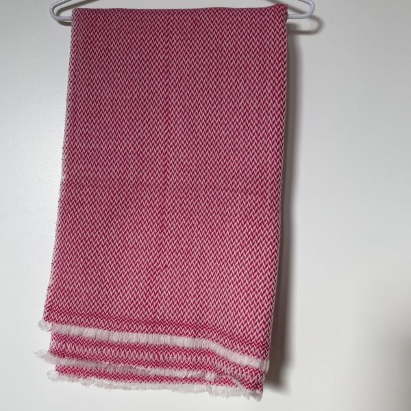 Echarpe en cachemire naturel teinté rose Fishbone  Réf. 202324